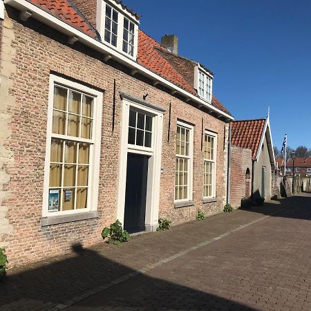 Tuinkamer In Monumentaal Pand Veere Kültér fotó